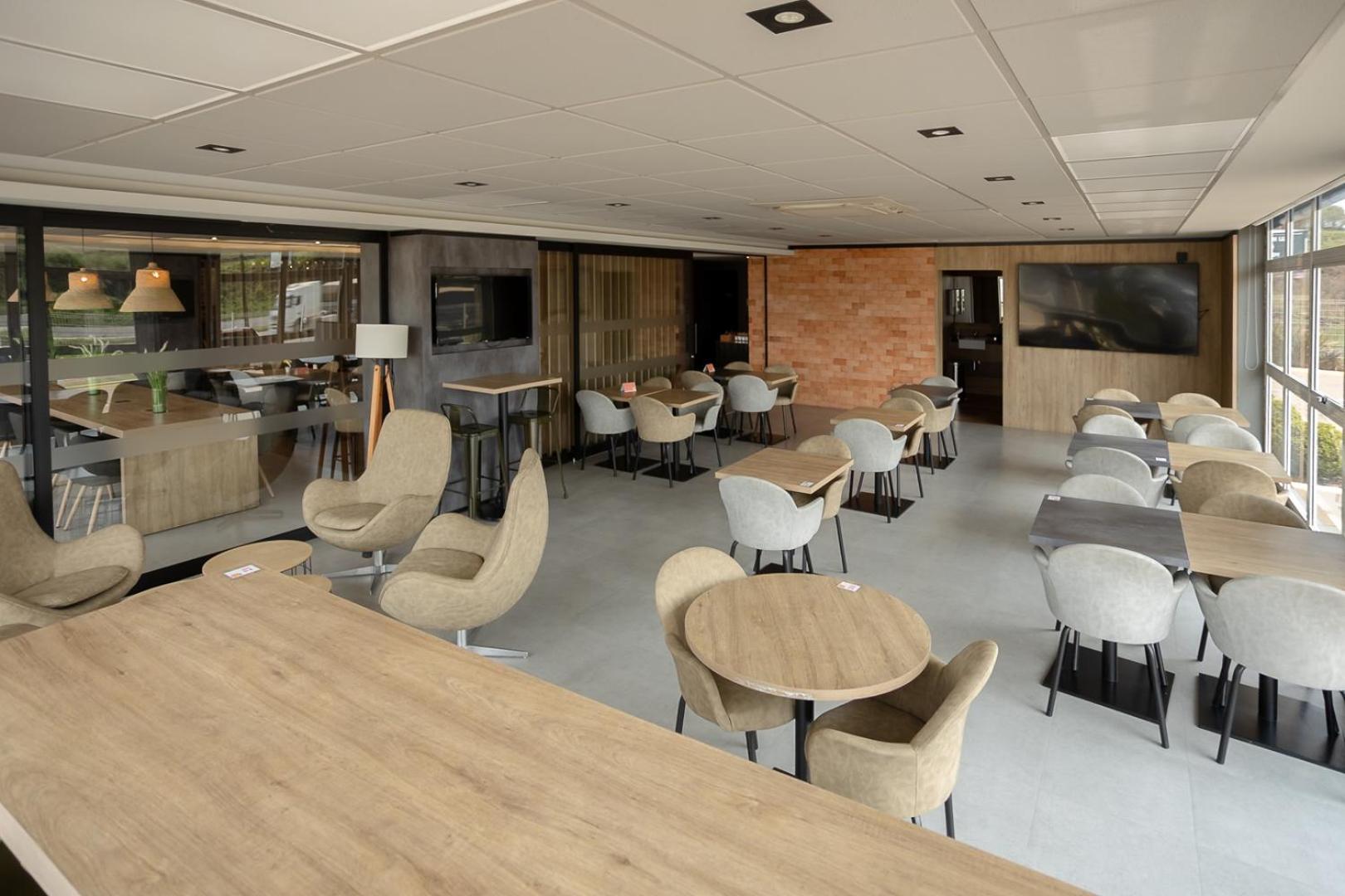 Hotel 10 Ponta Grossa Понта Гроса Екстериор снимка
