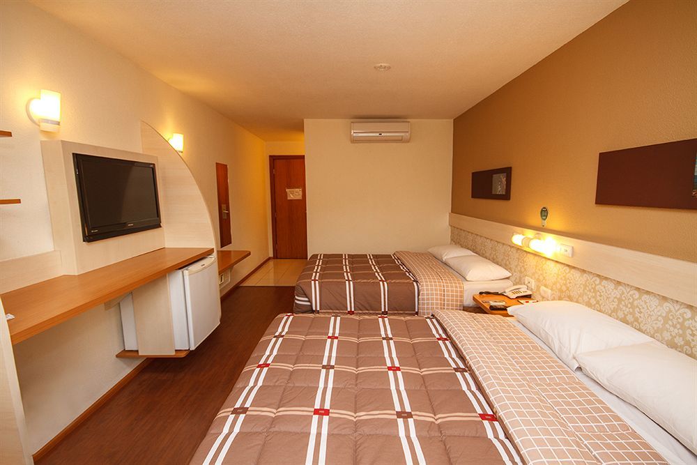 Hotel 10 Ponta Grossa Понта Гроса Екстериор снимка